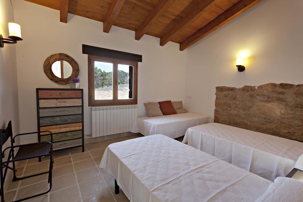 Masia Ca L'Anima Hotel La Baronia de Rialb Quarto foto